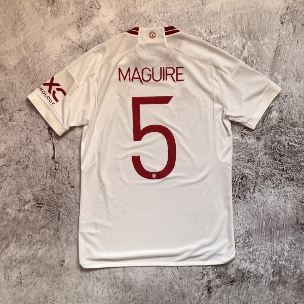 Manchester United 2023/24 3rd Adidas 5 Maguire