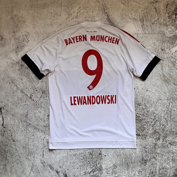Bayern Monachium 2015/16 Away Adidas 9 Lewandowski